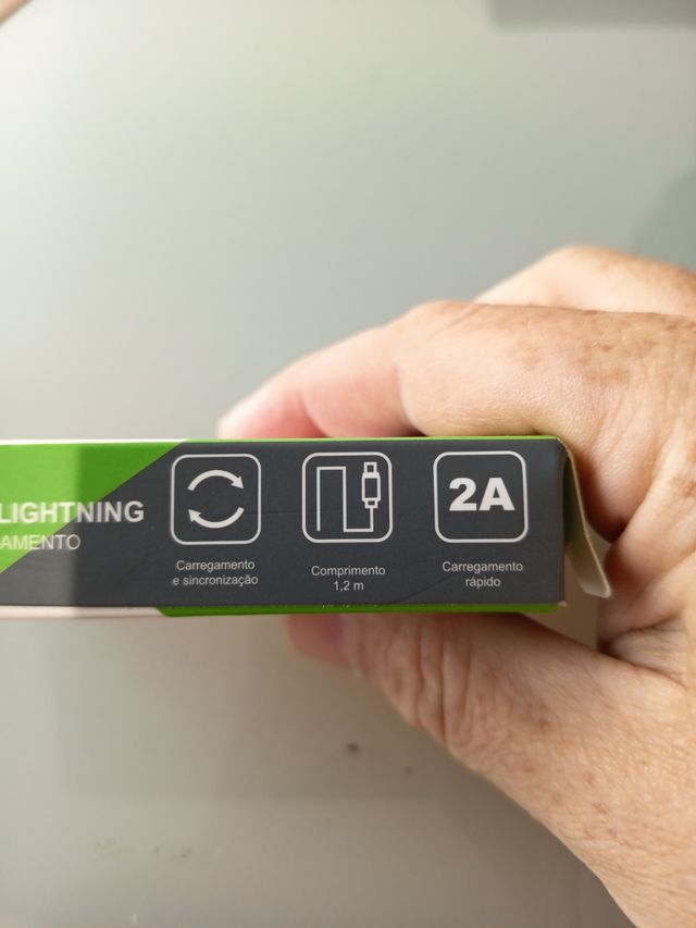 Cabo USB-Lightning 1,2m - 2A