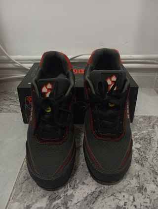 Zapatillas BAUHAUS seguridad - rojas y negras