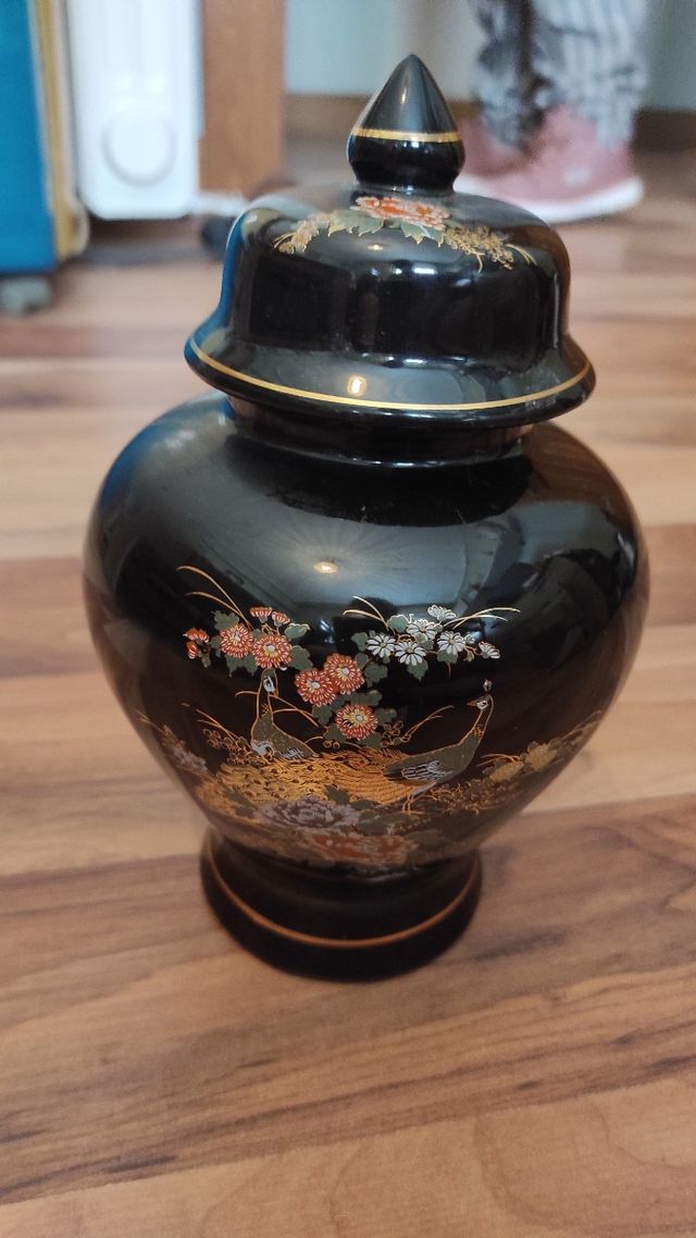 Jarrón porcelana vintage negro-oro