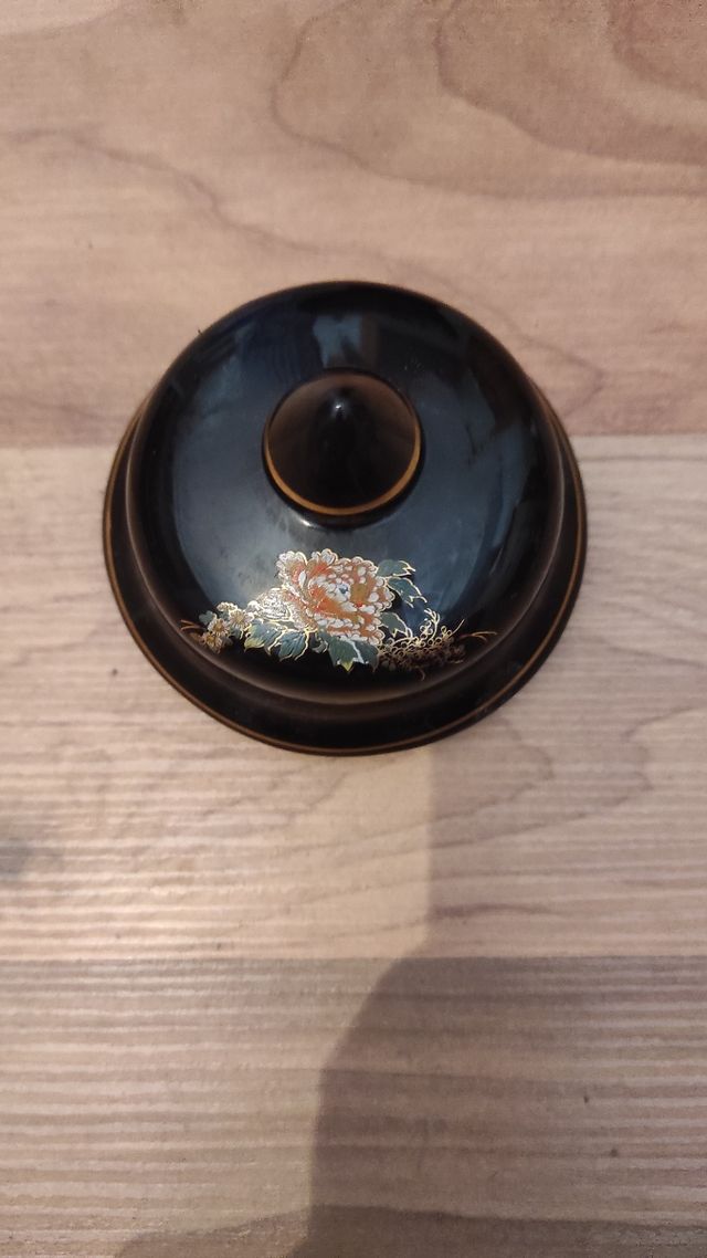 Jarrón porcelana vintage negro-oro