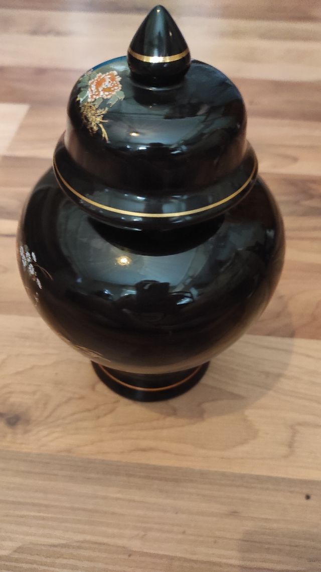 Jarrón porcelana vintage negro-oro