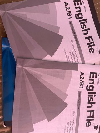 English File A2/b1 Student's Book And Workbook ...