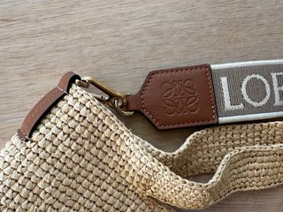 Bolso Loewe Mini Slit en Rafia