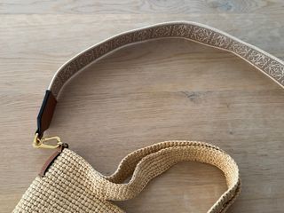 Bolso Loewe Mini Slit en Rafia