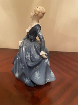 Figura porcelana inglesa Royal Doulton “Frangance”