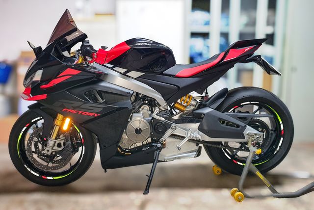 Aprilia RS660 Factory 2025