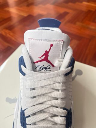 Air Jordan 4 Retro - Blanco/Azul Marino