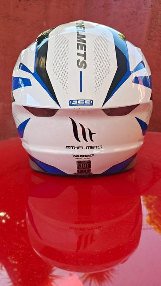 Casco MT, blanco y negro. Talla M