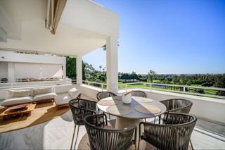 Piso en alquiler en Los Naranjos - Las Brisas en Marbella