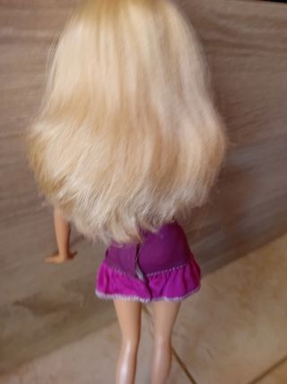 Bambola Barbie Mattel anno 1998 Mani grandi.