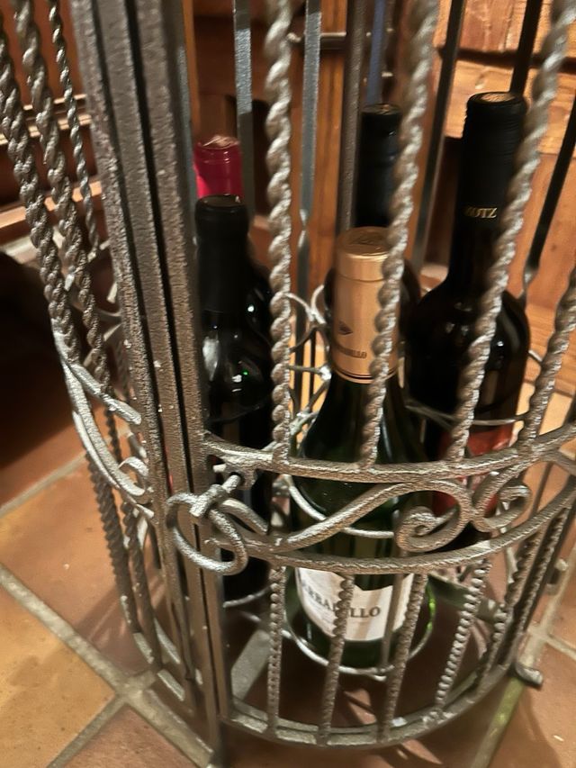 Mobiliário artesanal em ferro forjado