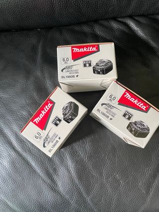 3 Batterie Makita BL1860B 18V