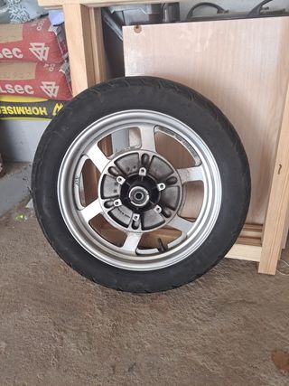 Rueda Hyosung Aquila 125/250