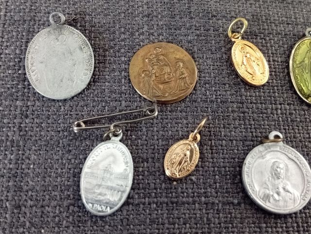 Ciondoli religiosi Padre Pio - Madonnina