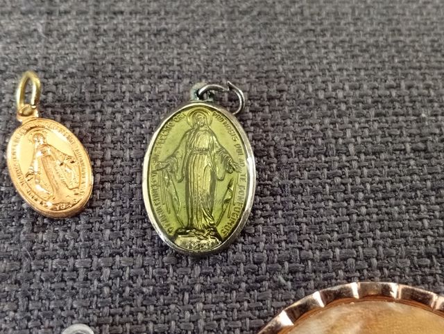 Ciondoli religiosi Padre Pio - Madonnina