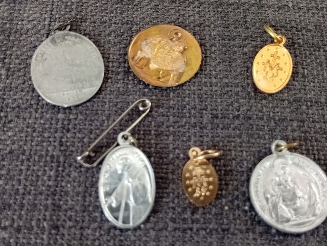 Ciondoli religiosi Padre Pio - Madonnina