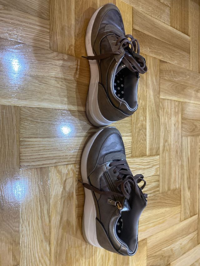 Zapatillas Xti marrón