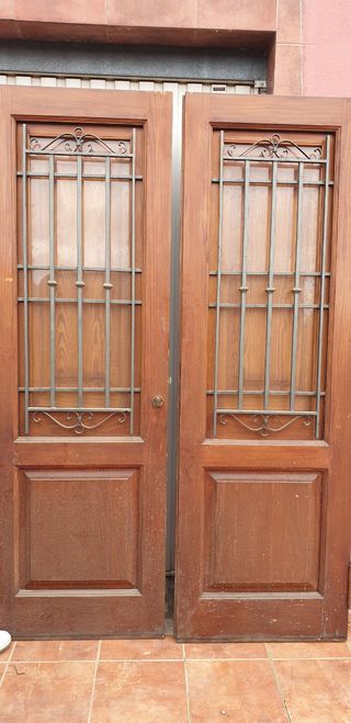 Puertas madera maciza - Valencia