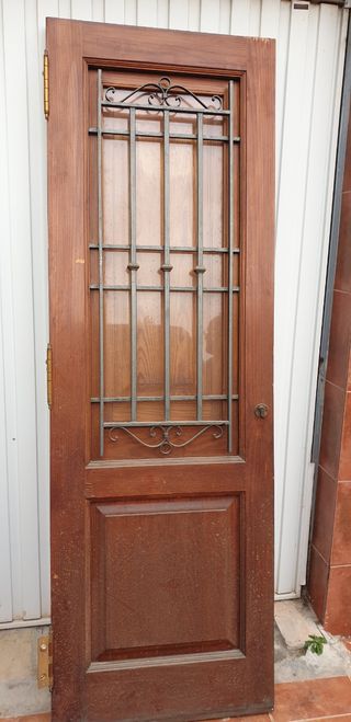 Puertas madera maciza - Valencia