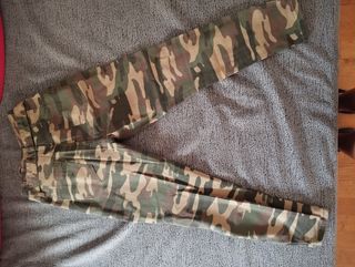 Pantalones camuflaje militar