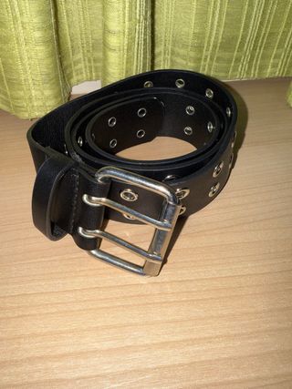 Cinturón negro Stradivarius 80cm
