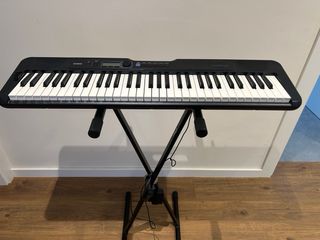 Casio Casiotone CT-S300 - Teclado más soporte.