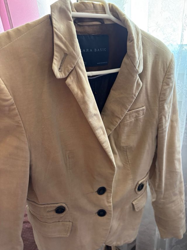 Americana Zara Basic beige talla M/L