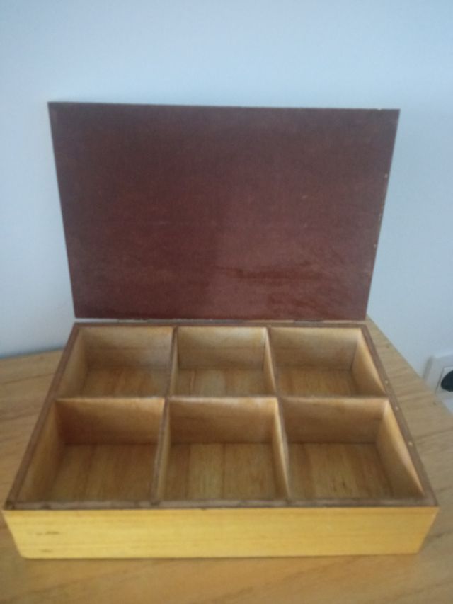 Caja madera 6 compartimentos