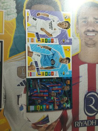 Pack de cromos: Modrić, Hugo Mallo, FCB