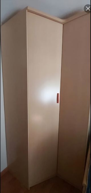 Armario esquinero madera beige