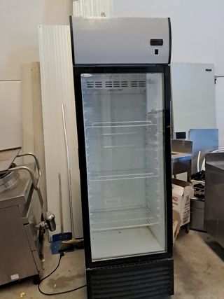 Armario refrigerado puerta de cristal 