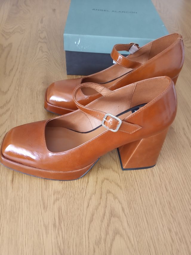 Zapatos Angel Alarcón Marrón