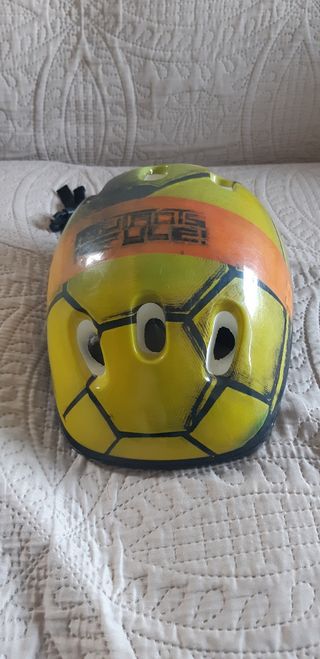Casco patinete/patines niños 