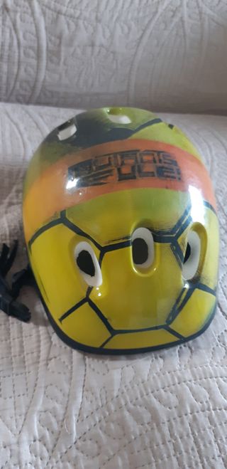 Casco patinete/patines niños 