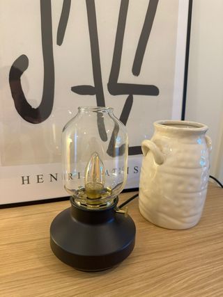Lámpara sobremesa estilo industrial IKEA
