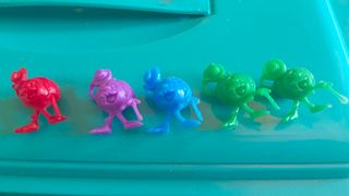 5 Muñecos DUNKIN
