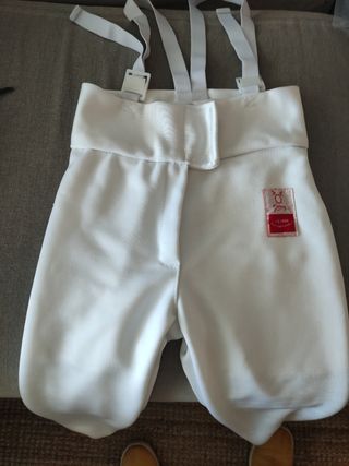 Pantalón esgrima niño talla 146