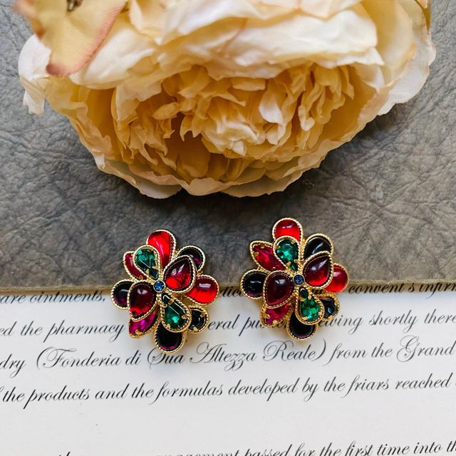 Orecchini clip floreali multicolor mai visto