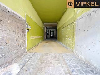 Local comercial en alquiler en Betanzos