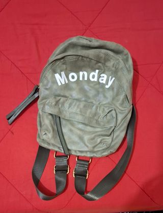 Mochila pequeña verde oliva - Monday