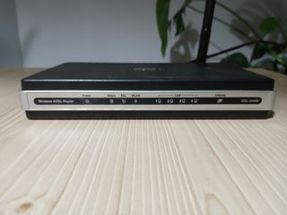Router ADSL inalámbrico DSL-2640B
