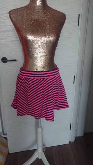 NUEVO
Mini falda rayas rosa-negra