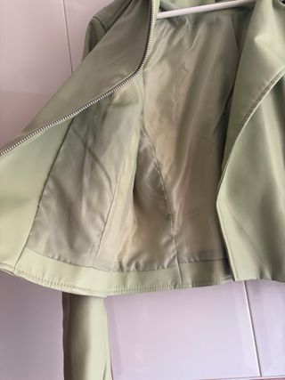 Cazadora verde oliva