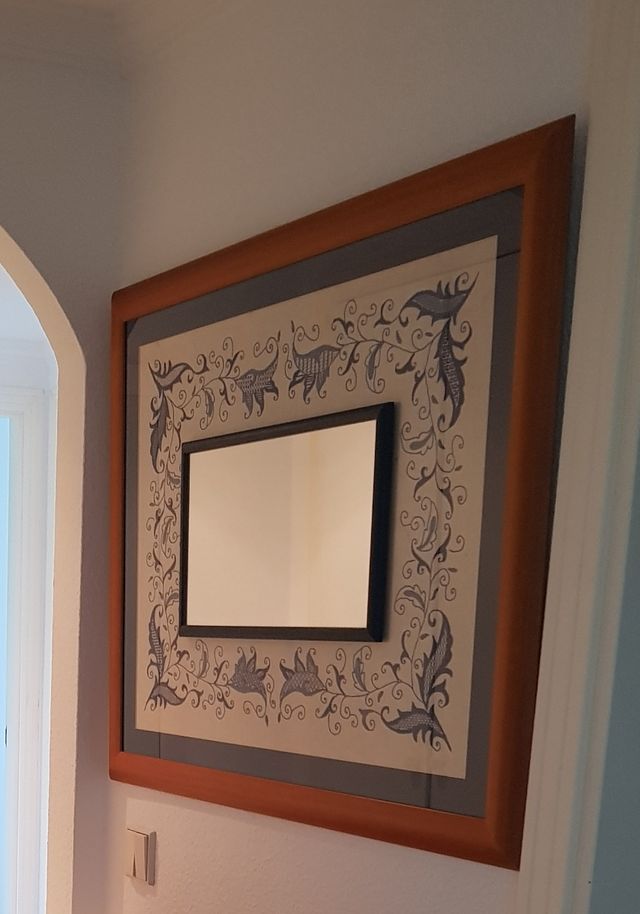 Espejo con marco madera y punto mallorquín