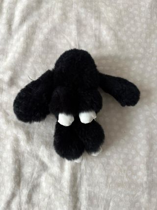 Llavero Conejo Pompón Negro