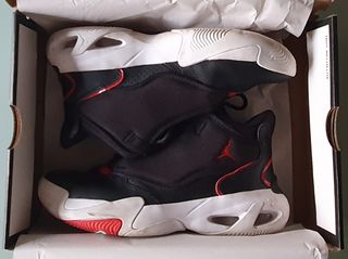 Zapatillas Jordan Max Aura 4 - Negras/Rojas