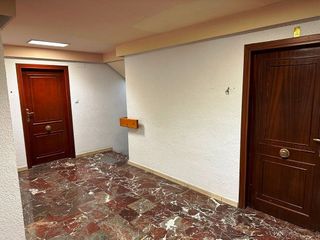 Oficina en alquiler en San José en Huesca