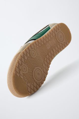 Zapatillas deportivas Zara tenis bambas cordones 