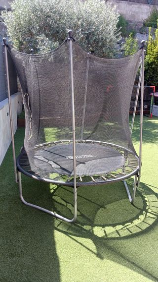 Cama elàstica infantil con red