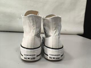 Converse blancas plataforma 36